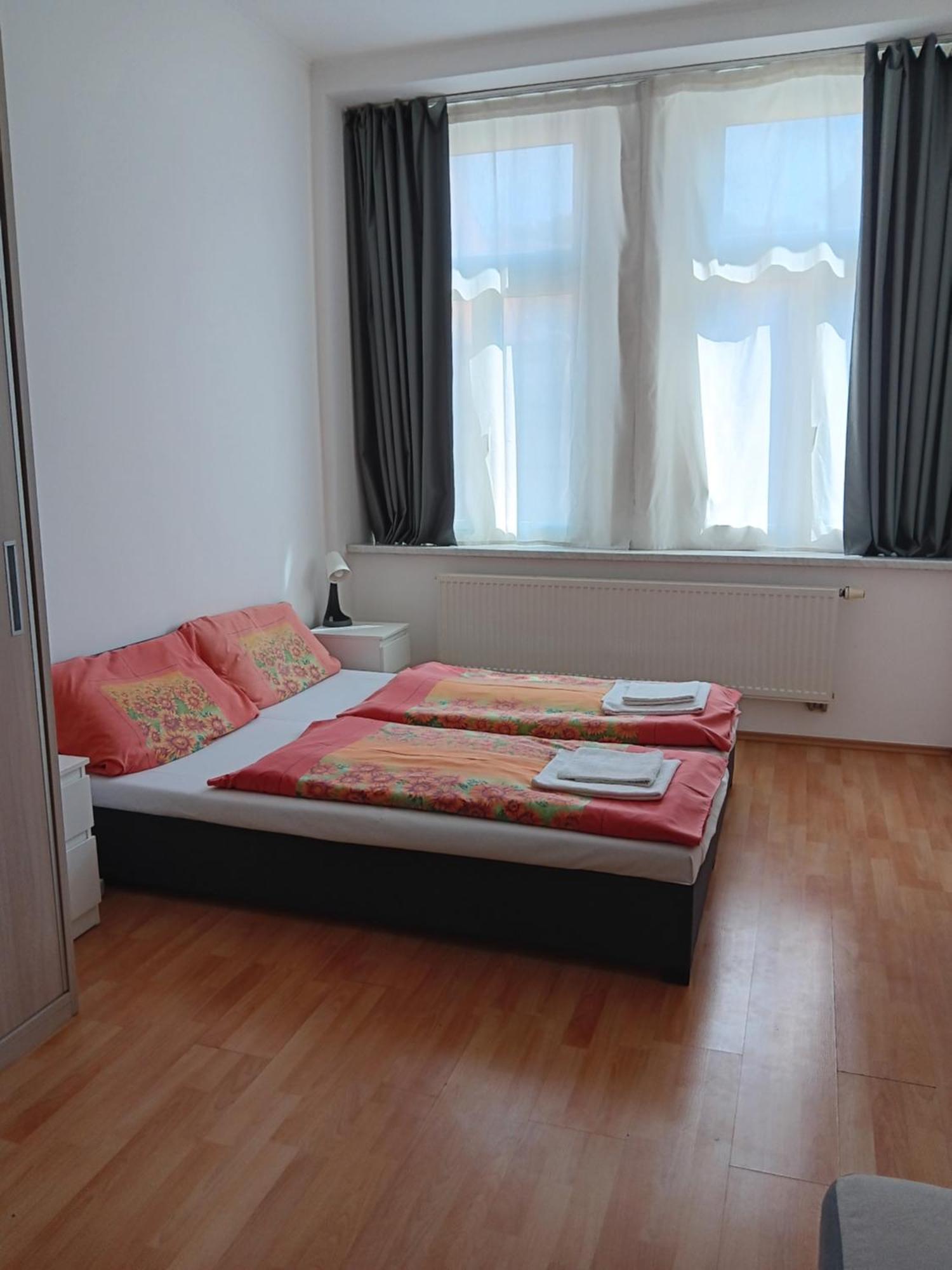 Plzenska * Prag